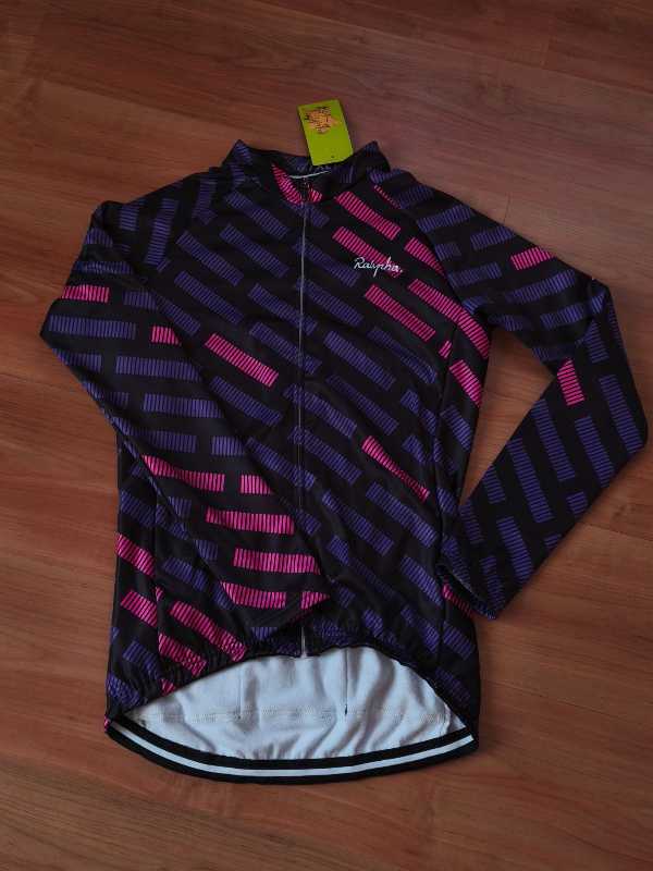 Новая велоформа Rapha