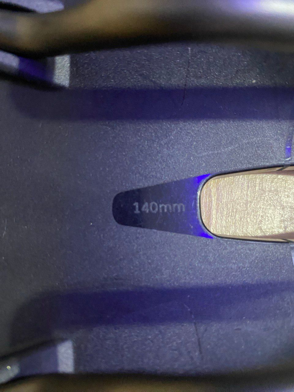 Седло Fizik Vento Antares. Ширина 140, длинна 268, вес 195гр.