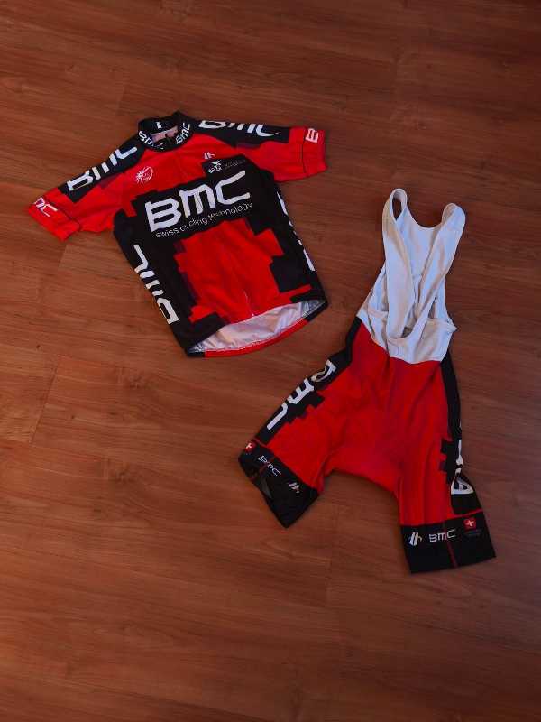 Новая велоформа Rapha, BMS и др