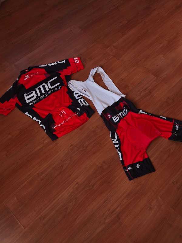 Новая велоформа Rapha, BMS и др