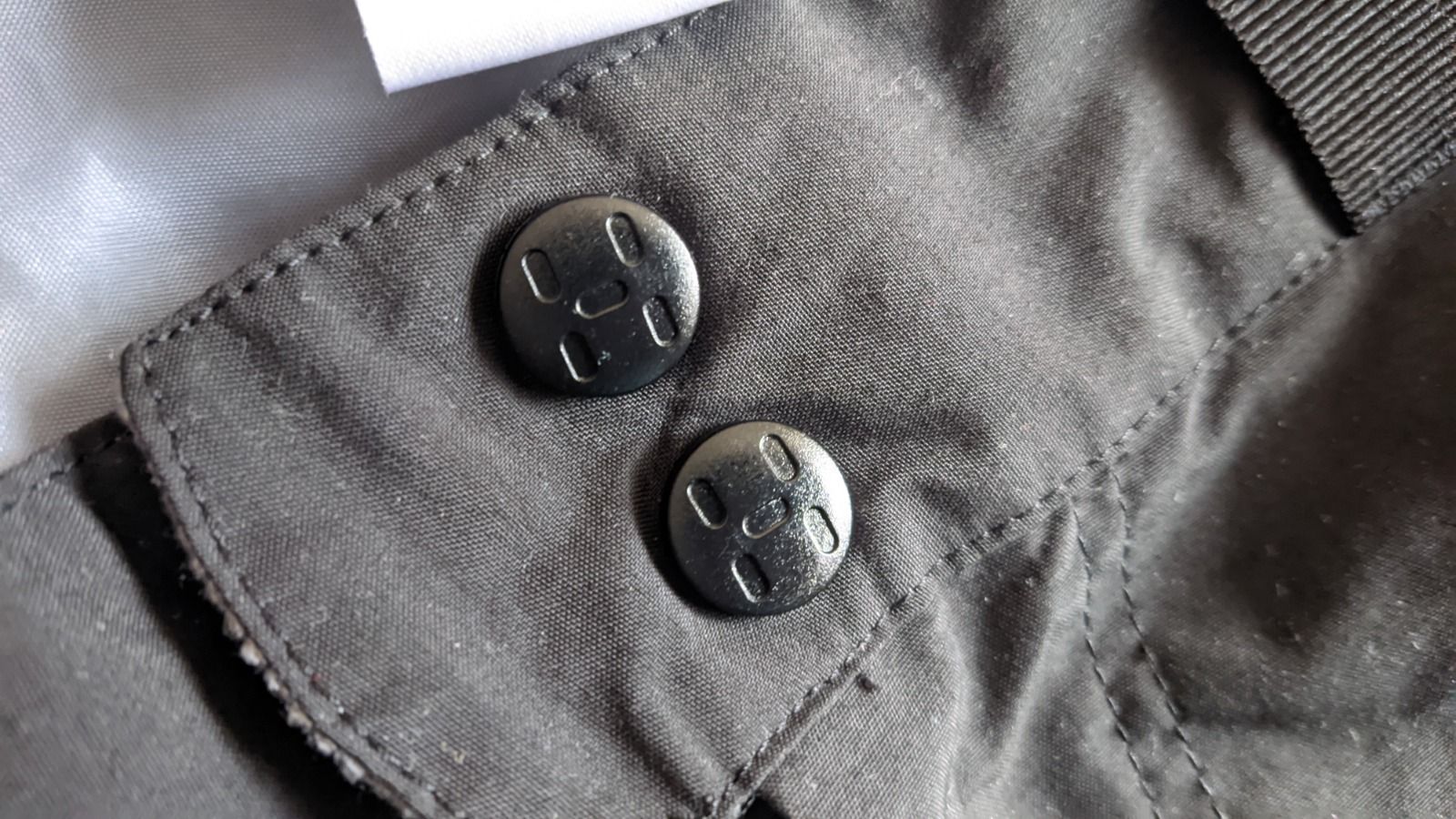 Новые   штаны Haglofs , мембрана Gore-Tex , размер Xl , наш 52-54 , на рост 185