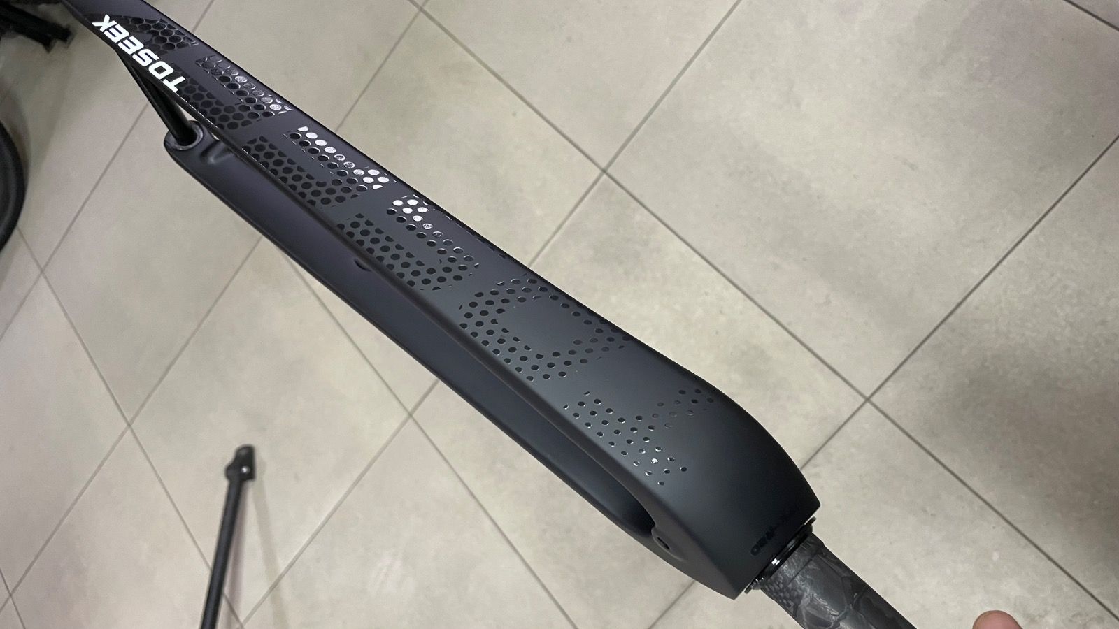 Карбоновая вилка TOSEEK 700