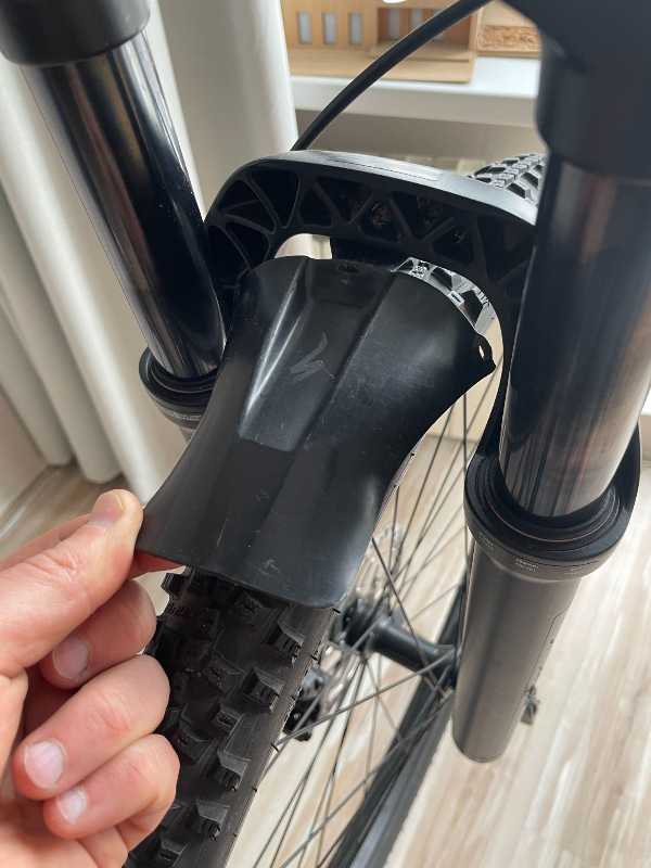 Щиток передний Specialized (БРОНЬ)