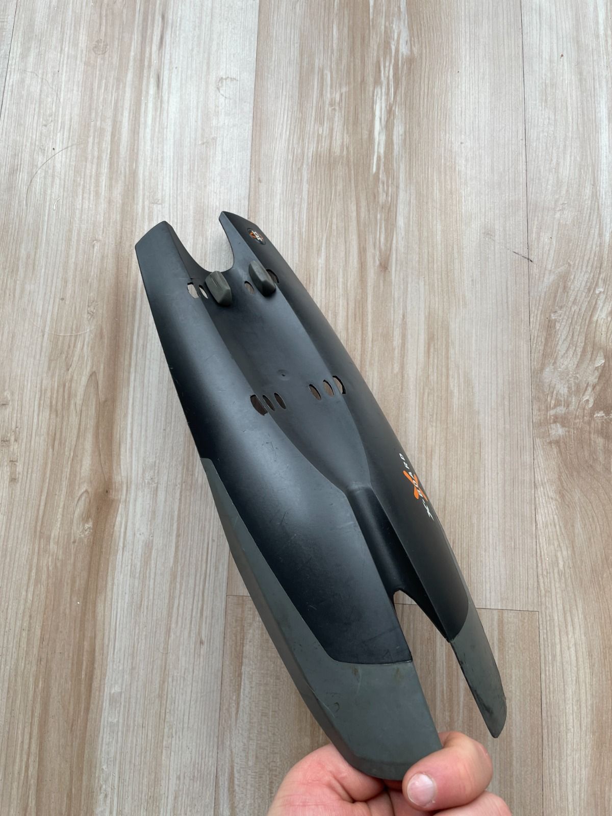 Щиток на раму велосипеда (отсекатель)