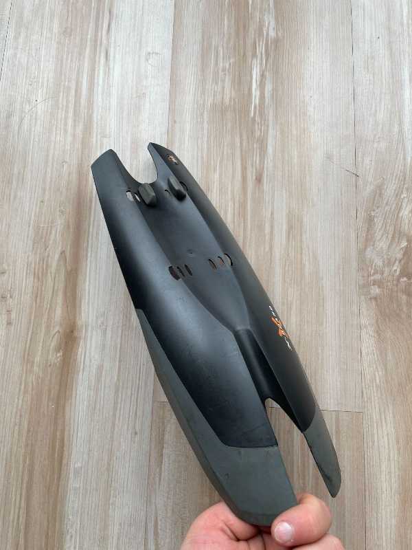 Щиток на раму велосипеда (отсекатель)