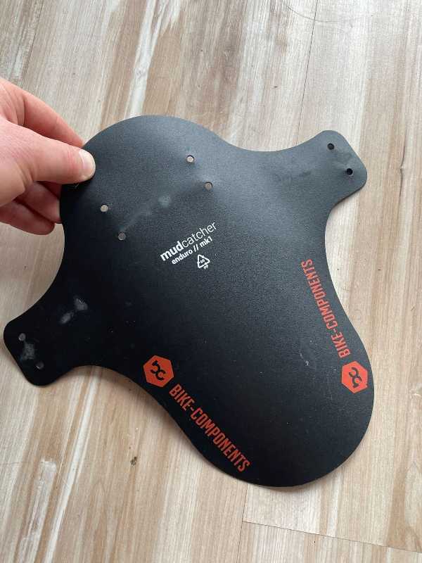 Щитки на вилку. Много разных