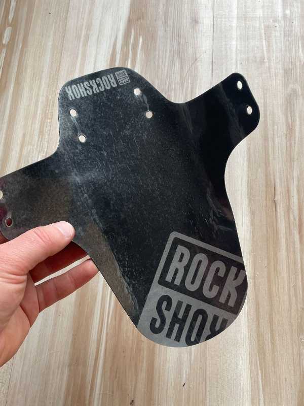 Щитки на вилку. Много разных