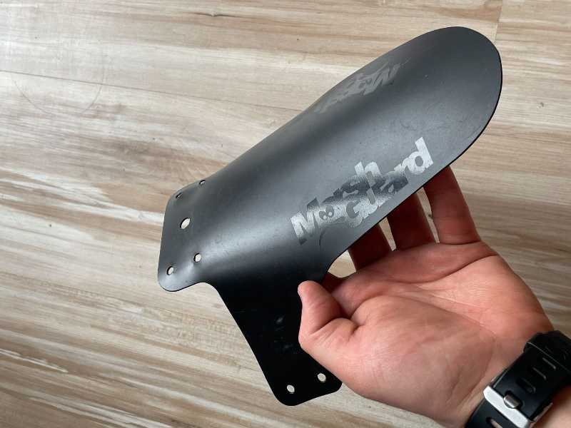 Щитки на вилку. Много разных