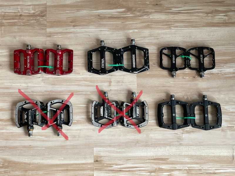 Педали. Фирменные, разные.