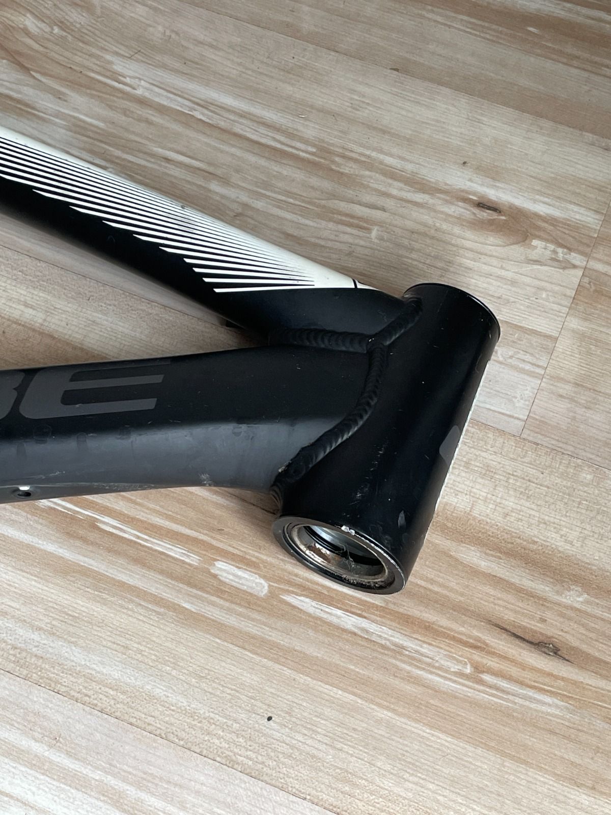 Часть рамы Cube Stereo 120 HPA Pro 29 (2015).