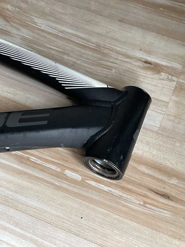 Часть рамы Cube Stereo 120 HPA Pro 29 (2015).