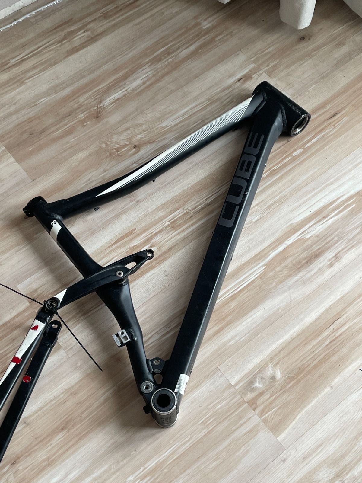 Часть рамы Cube Stereo 120 HPA Pro 29 (2015).