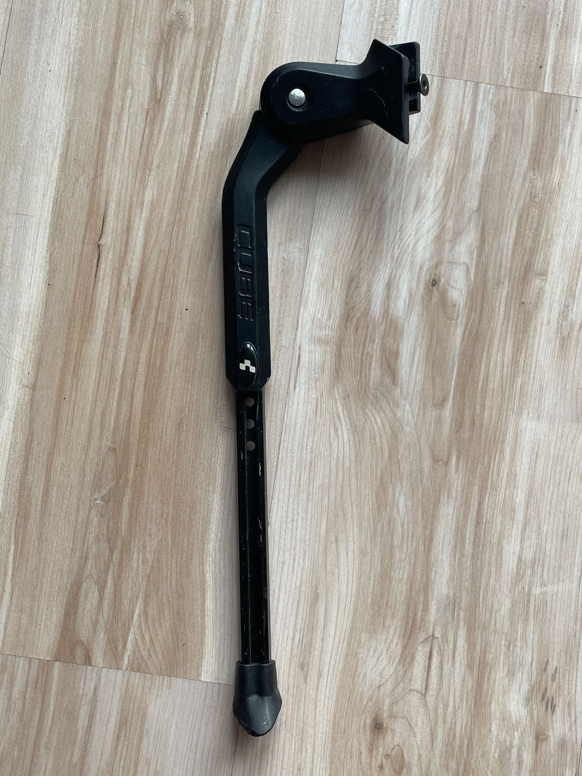 Подножки для велосипеда разные.