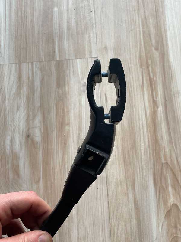 Подножки для велосипеда разные.