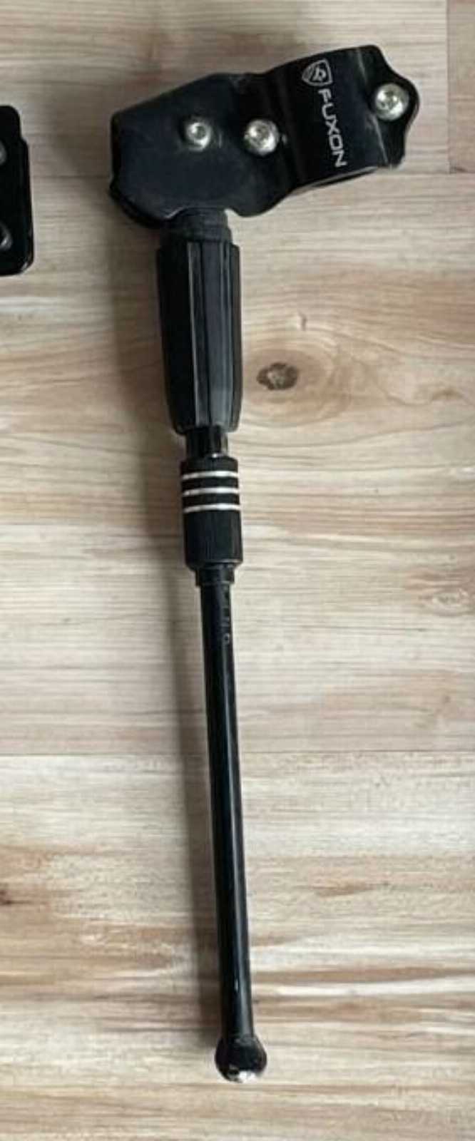 Подножки для велосипеда разные.