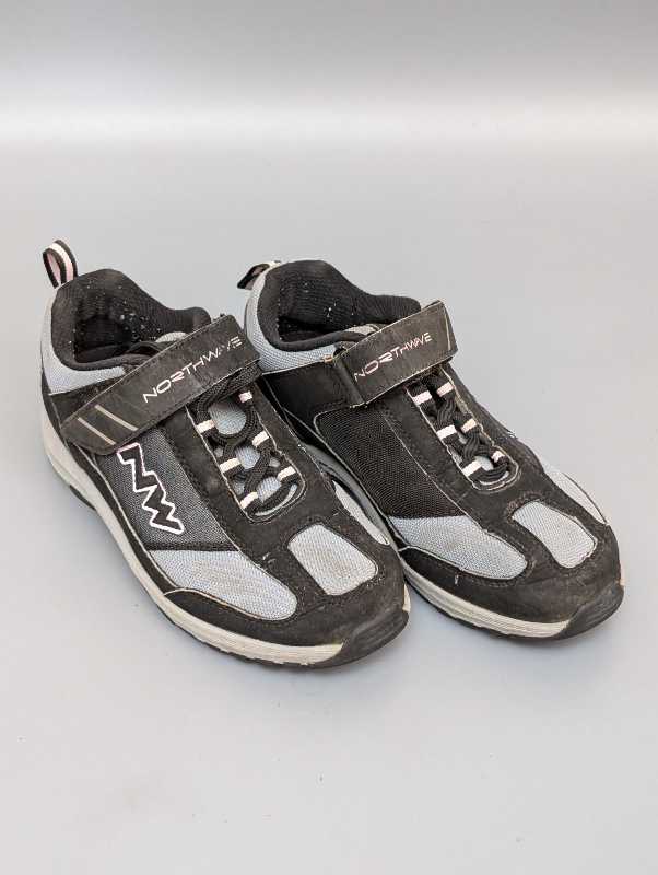 Женские велотуфли Northwave 37р SPD шипы