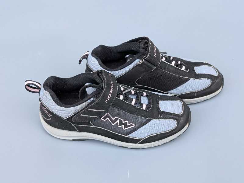 Женские велотуфли Northwave 37р SPD шипы