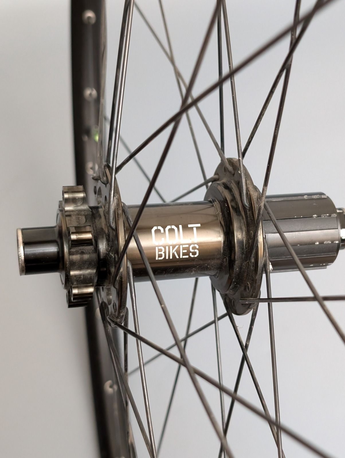 Бескамерное TLR колесо 29