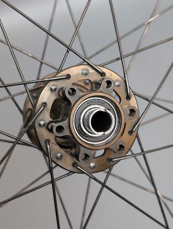 Бескамерное TLR колесо 29