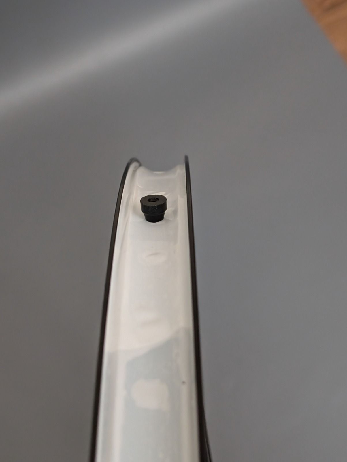 Бескамерное TLR колесо 29