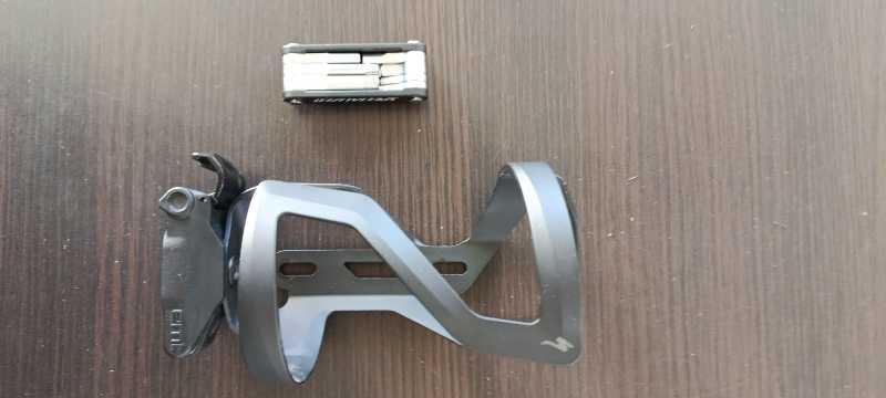 Specialized Zee Cage II Right with Tool Bottle Cage + Tool - Matte Black