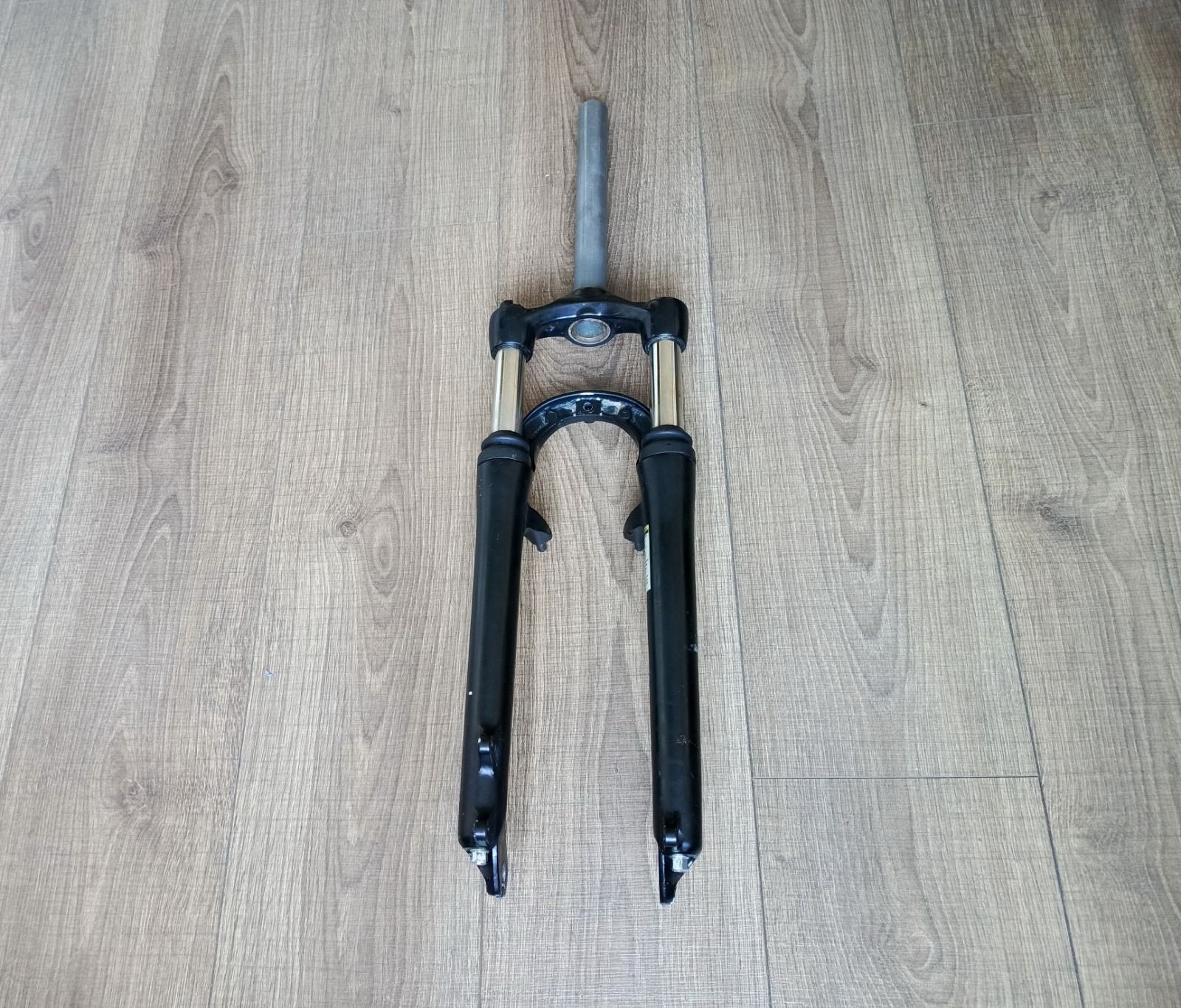 Амортизационная вилка Suntour XCT 26, 100 мм