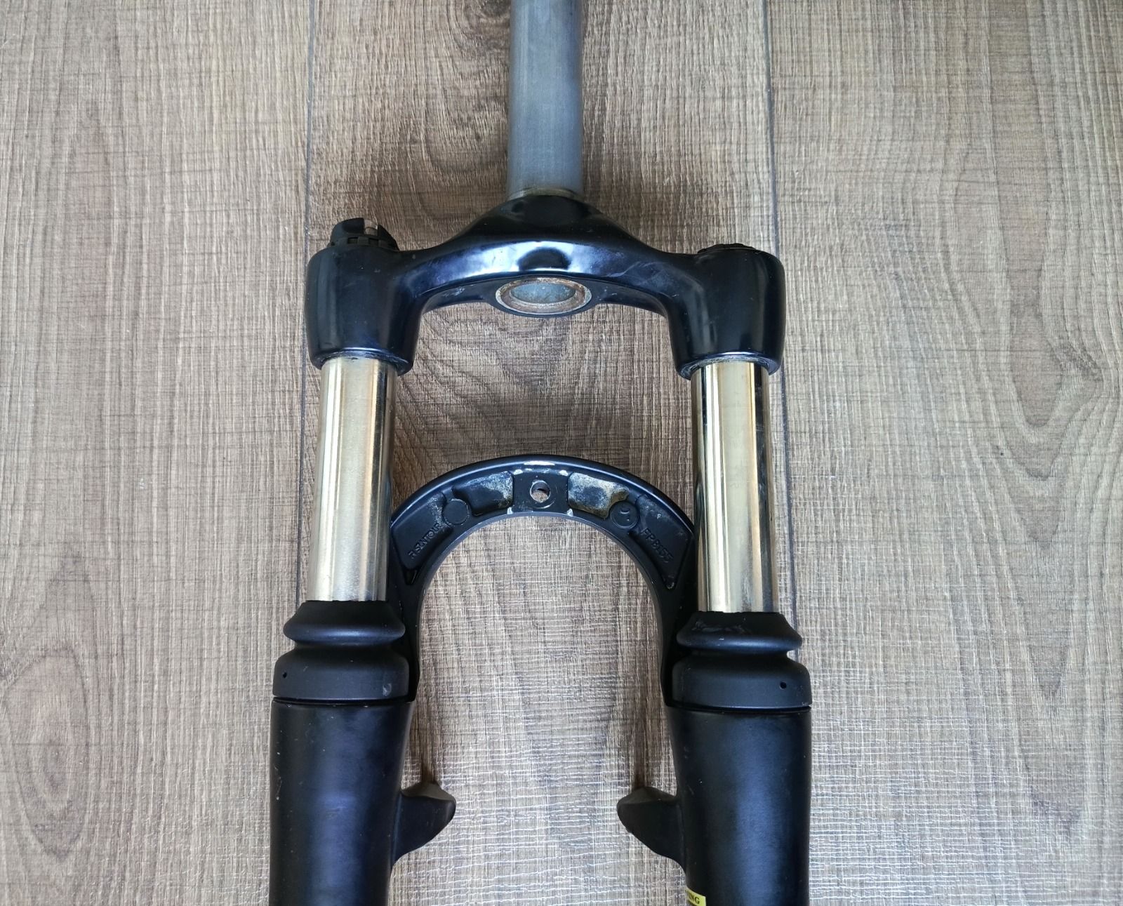 Амортизационная вилка Suntour XCT 26, 100 мм