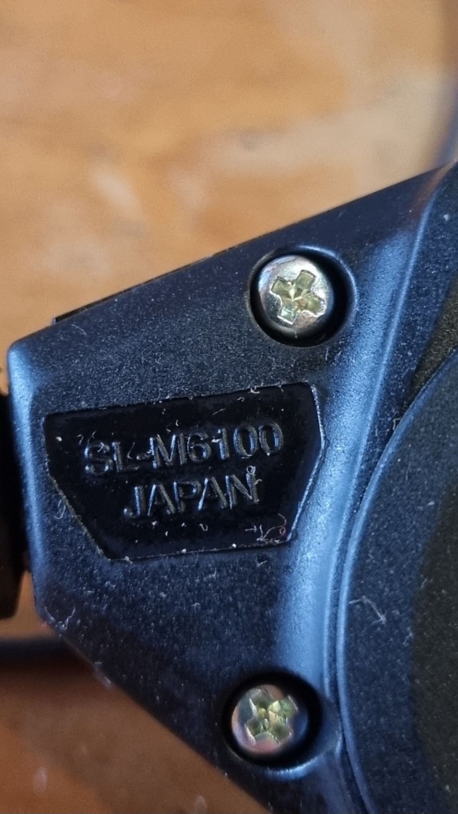 Манетка Shimano DEORE SL-M6100 12-ти скоростная.