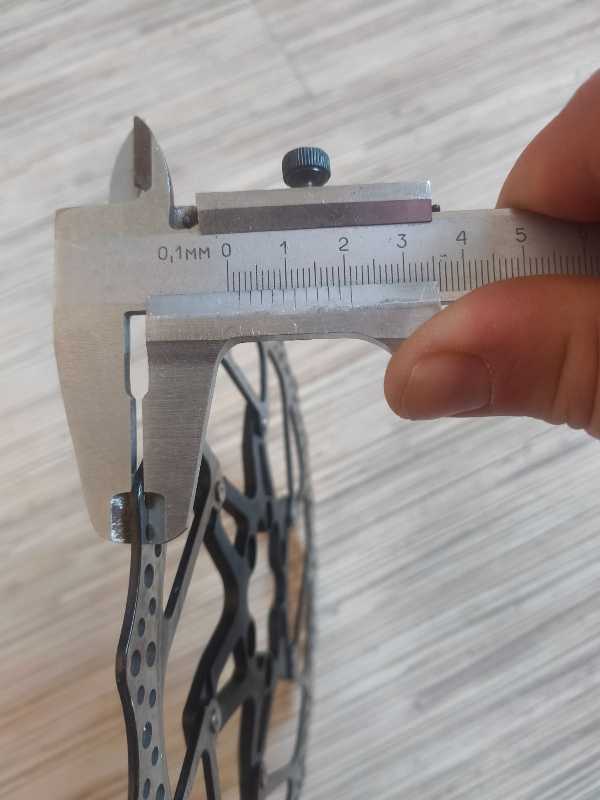 Роторы A2Z 203 и 180 мм (пара)