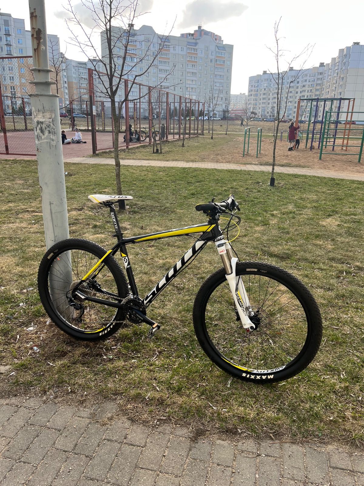 Велосипед SCOTT SCALE 27.5