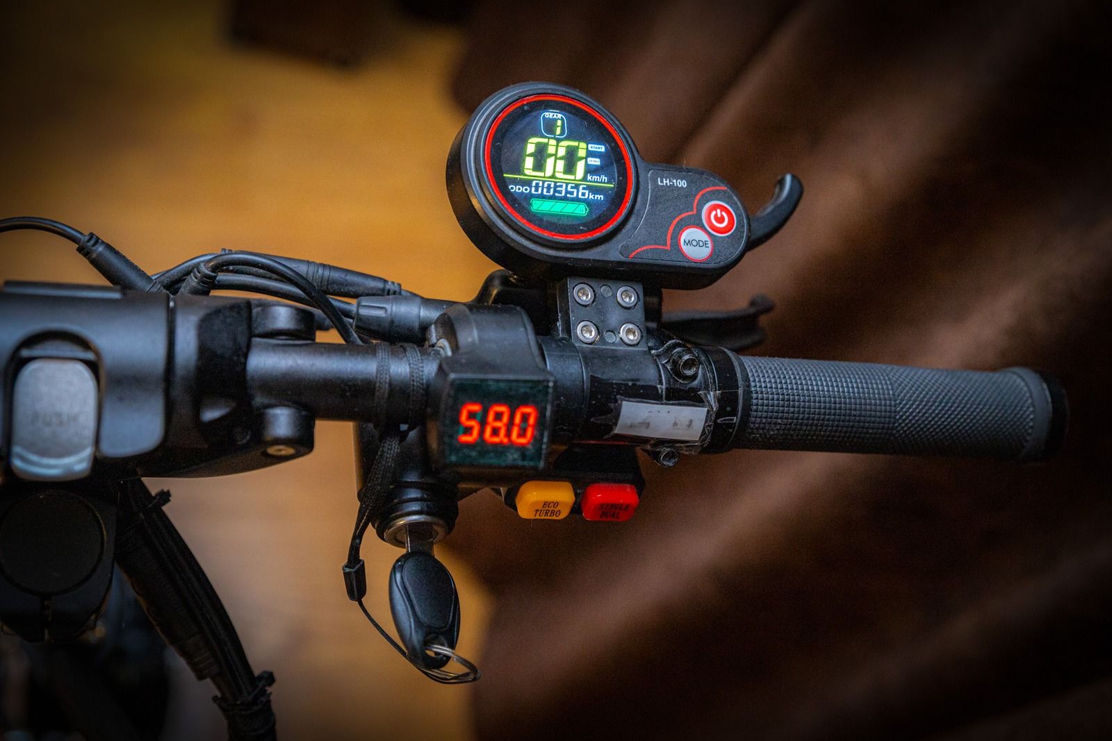 Электросамокат Currus M10 V4 52V 39 ah