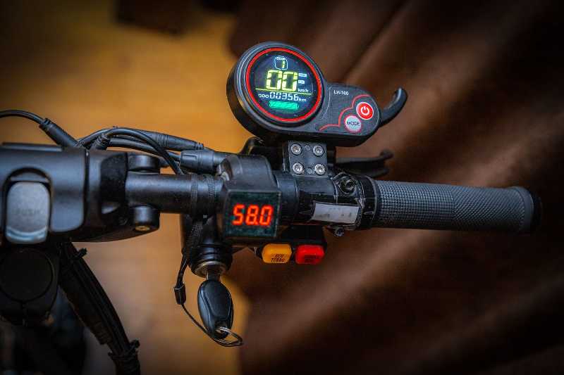 Электросамокат Currus M10 V4 52V 39 ah