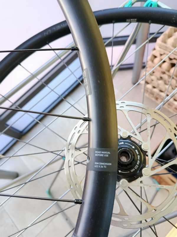 Колеса DT Swiss Gravel LN