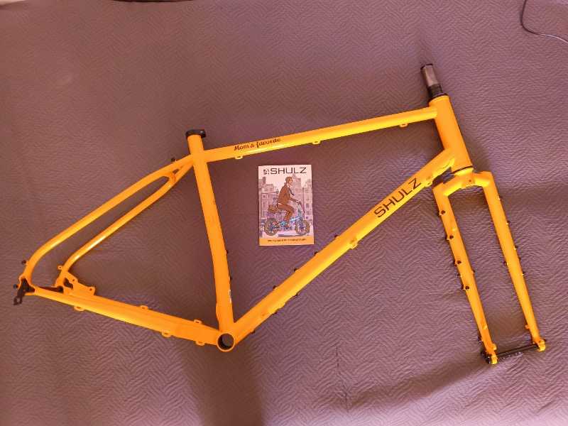 Shulz mom's favourite L/XL