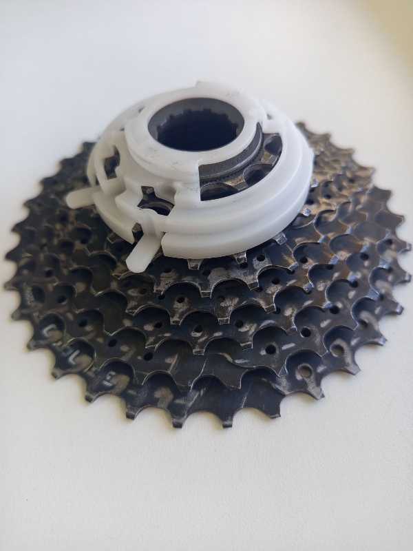 Кассета Shimano CS-HG200 9 скоростей, Индонезия.