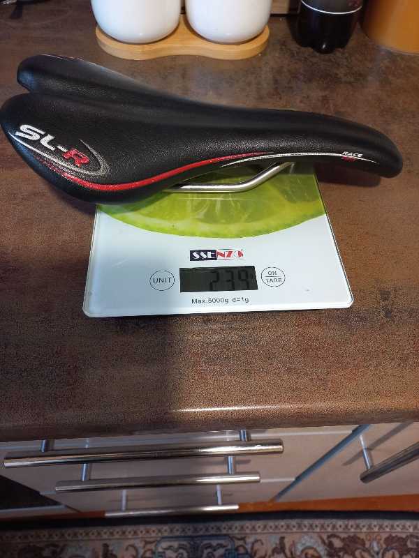 Велоседло SL-R