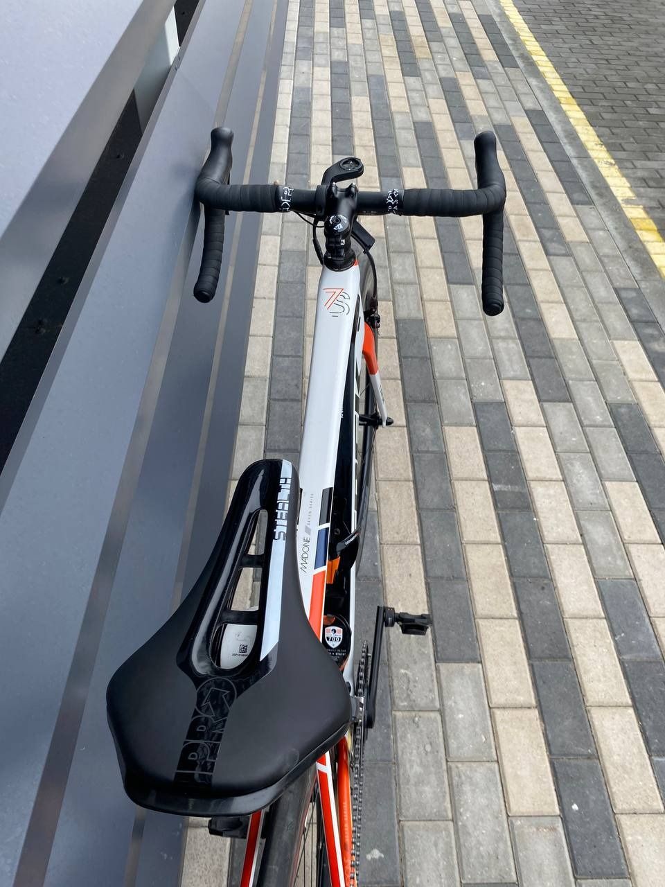 Trek Madone Seven Series. Вес ~7.8кг