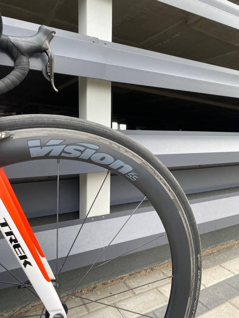 Trek Madone Seven Series. Вес ~7.8кг