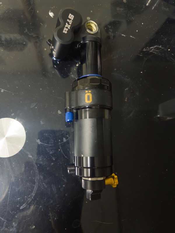 Амортизатор Ohlins STX22 для Specialized