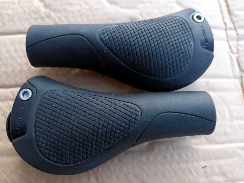 Ручки грипсы Ergon