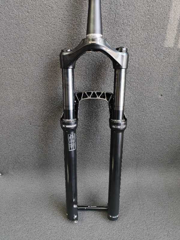 Новая воздушная вилка RockShox: Judy, Recon, 35