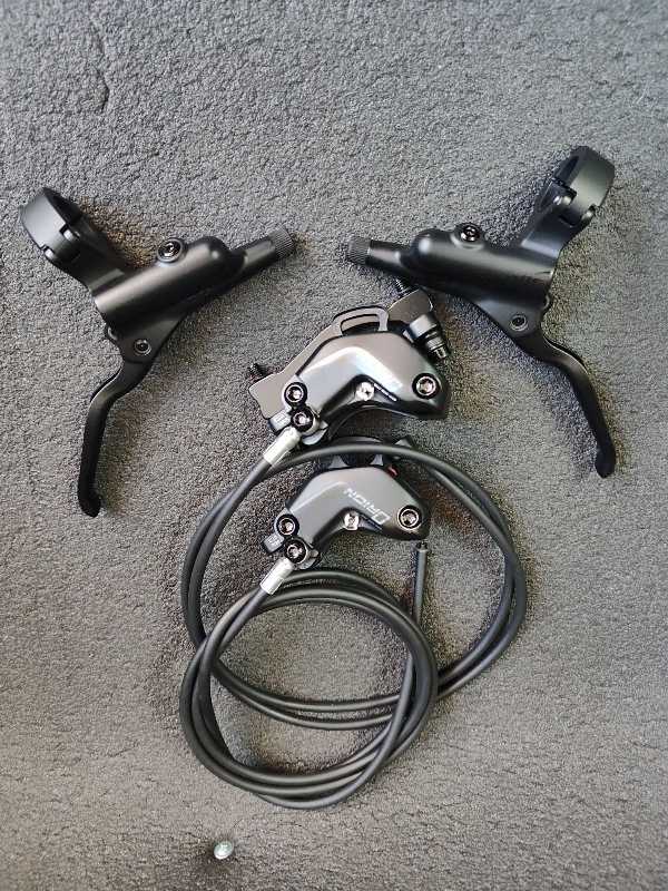 Новые четырехпоршневые тормоза Tektro Orion