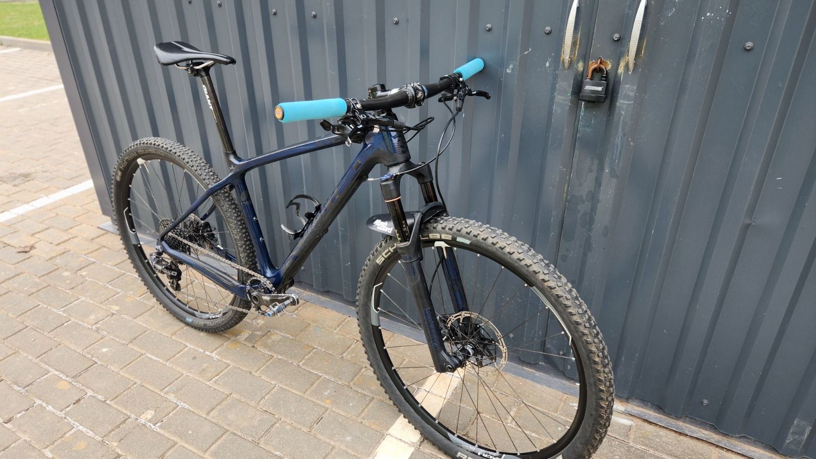 Giant xtc 27.5 advanced 1/carbon