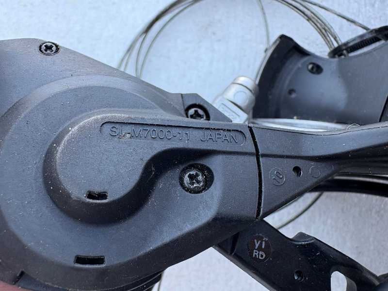 Манетки shimano 2x11 m7000