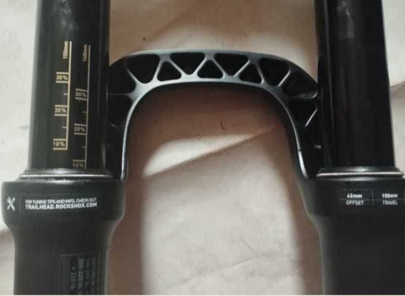 RockShox Yari RC Debon Air 27.5 и 29 новые буст