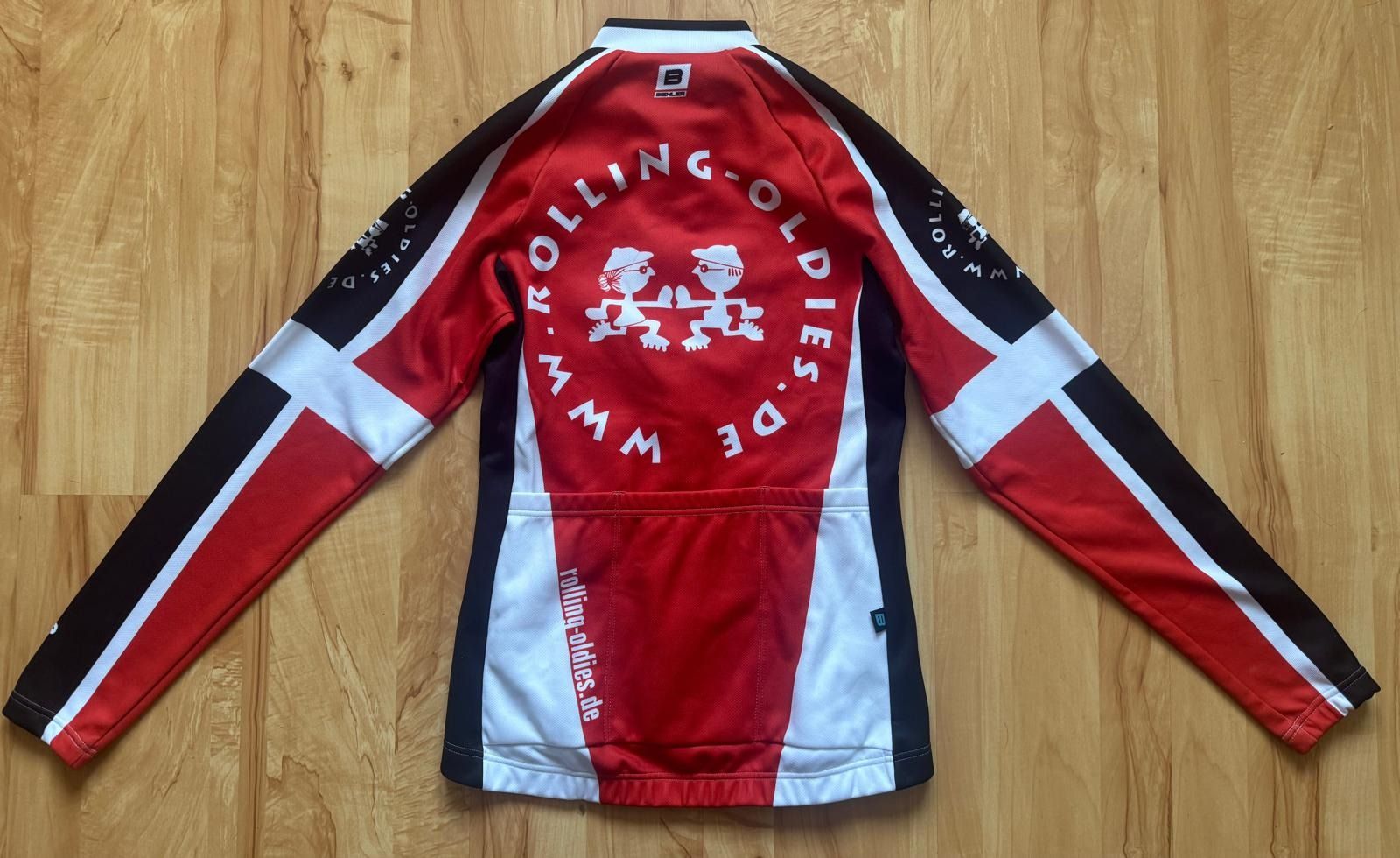 Велоджерси тонкое и теплое, с длинным рукавом. Размеры S-М