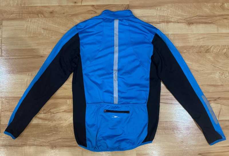 Велоджерси тонкое и теплое, с длинным рукавом. Размеры S-М