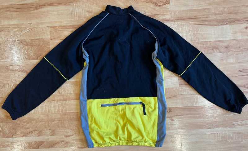 Велоджерси тонкое и теплое, с длинным рукавом. Размеры S-М