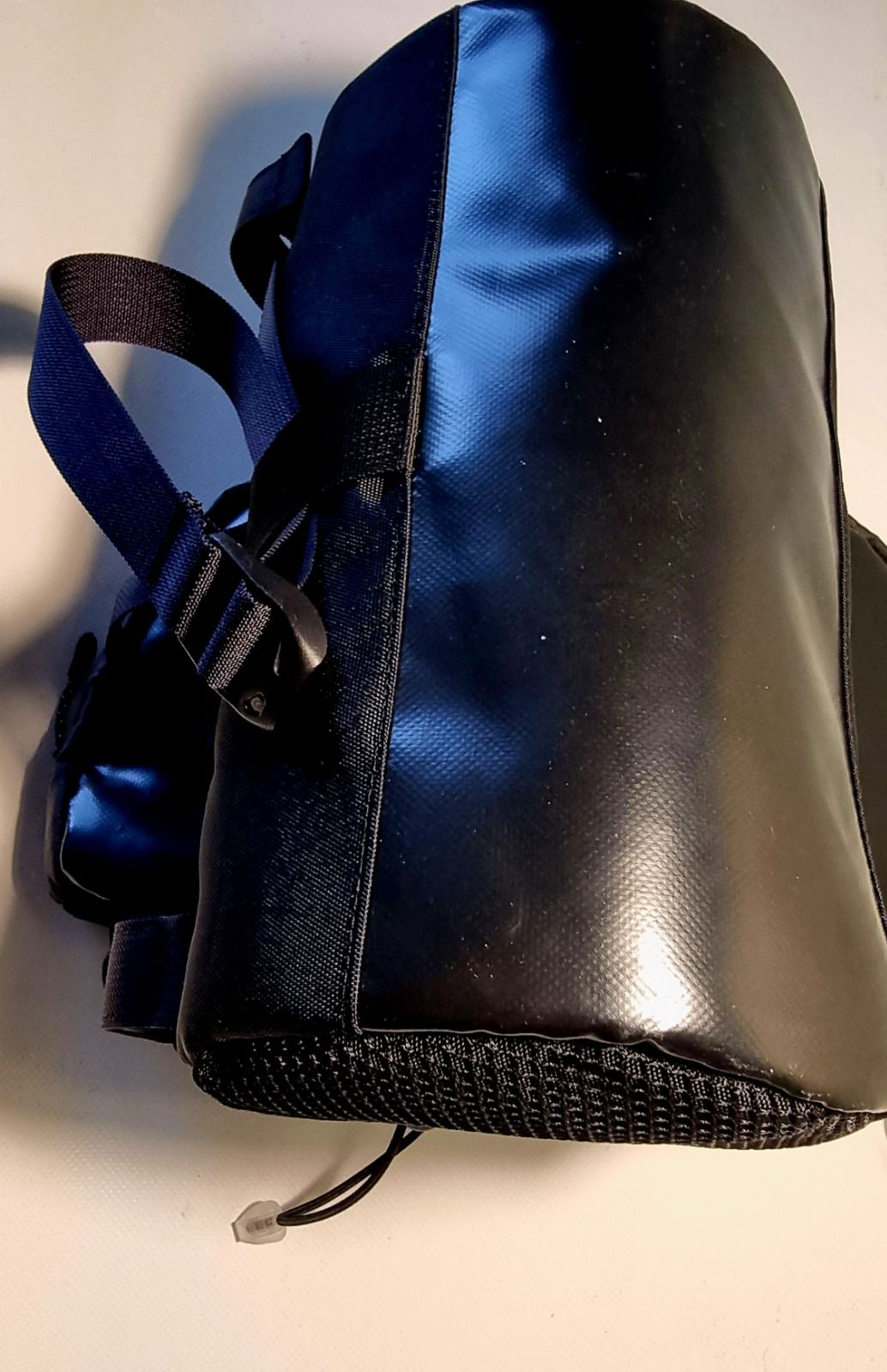 Нарульная сумка бочонок