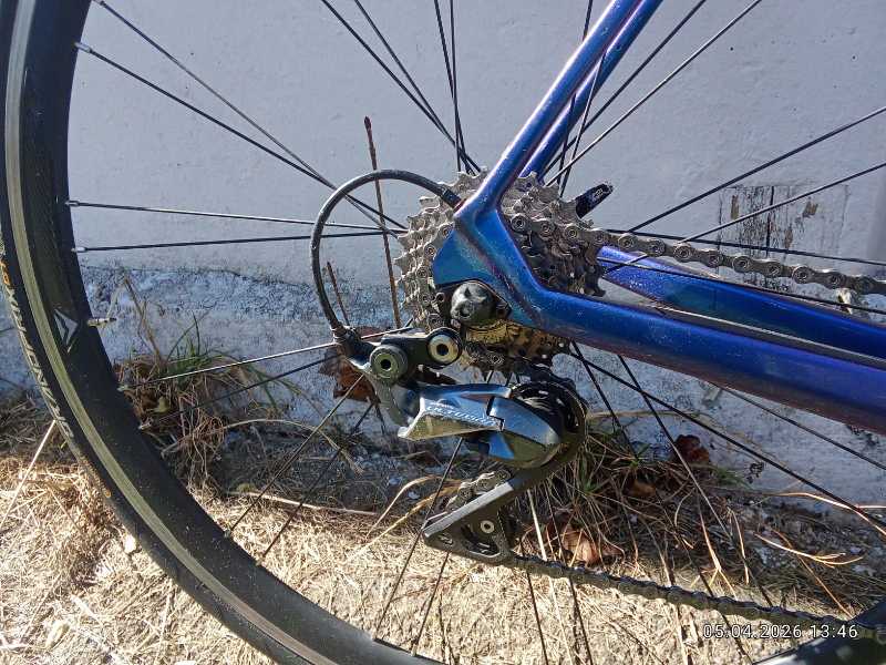 Спортивный,карбоновый велосипед